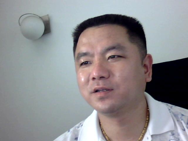 孤寂狼王的第一张照片--福州双喜佳缘