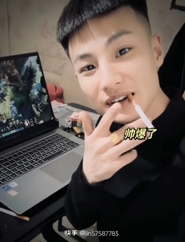 蔡徐坤的第一张照片--福州双喜佳缘