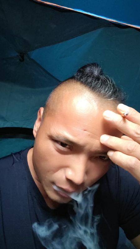 伯爵的第四张照片--福州双喜佳缘